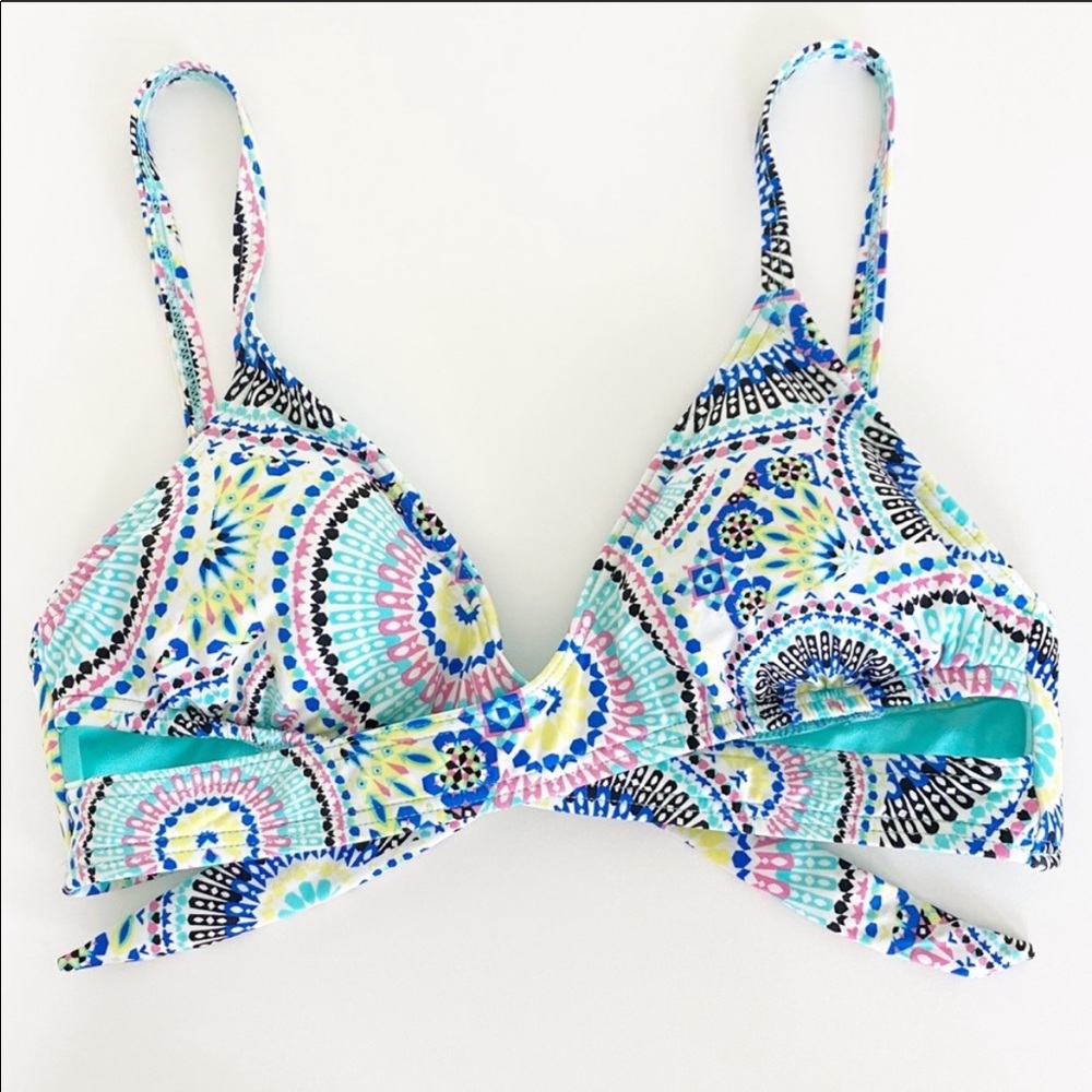 Bar III bikini top
